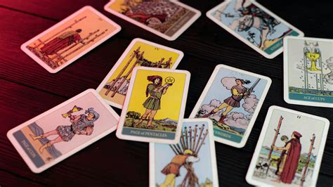 tarot del trabajo gratis|Tarot del Trabajo: Guía Definitiva y Tirada Online。